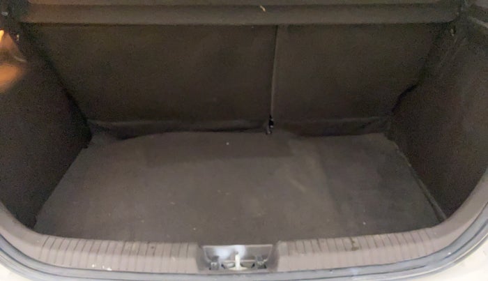 2011 Hyundai i20 SPORTZ (O) 1.2, Petrol, Manual, 23,331 km, Boot Inside