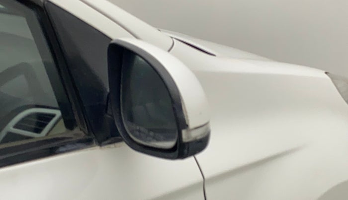2011 Hyundai i20 SPORTZ (O) 1.2, Petrol, Manual, 23,331 km, Right rear-view mirror - Indicator light not working
