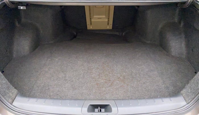 2013 Honda Accord 2.4L I-VTEC AT, Petrol, Automatic, 57,121 km, Boot Inside