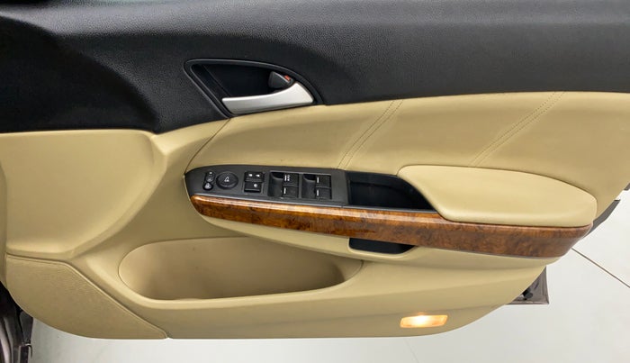 2013 Honda Accord 2.4L I-VTEC AT, Petrol, Automatic, 57,121 km, Driver Side Door Panels Control