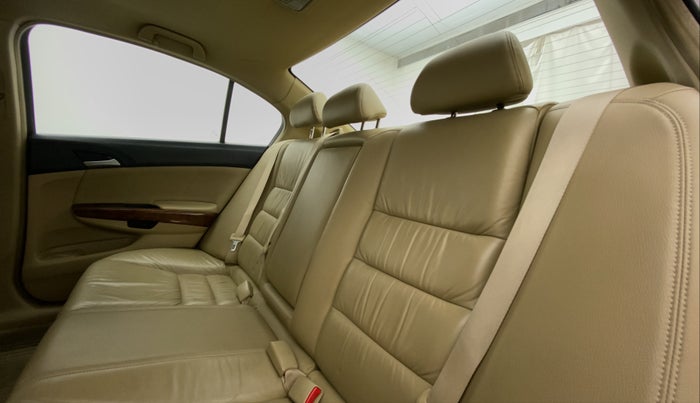 2013 Honda Accord 2.4L I-VTEC AT, Petrol, Automatic, 57,121 km, Right Side Rear Door Cabin