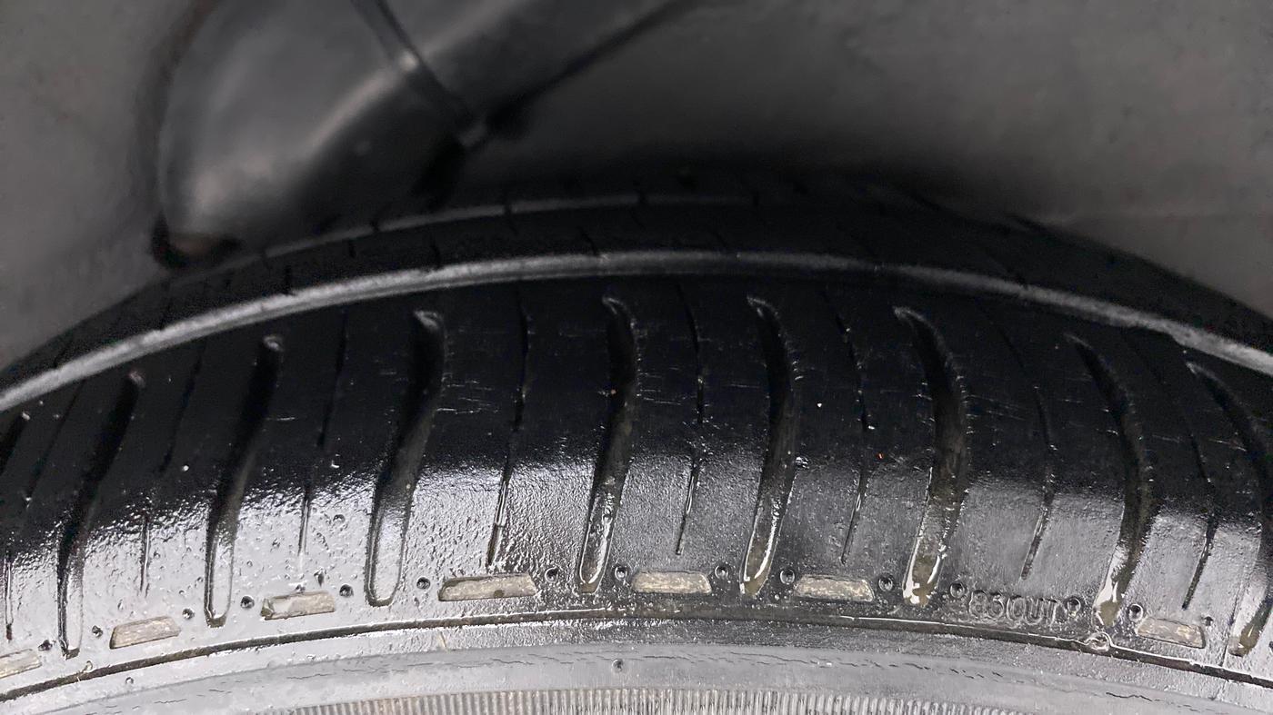 2013 Hyundai i10 SPORTZ 1.2 AT, Petrol, Automatic, 59,283 km, Left Rear Tyre Tread