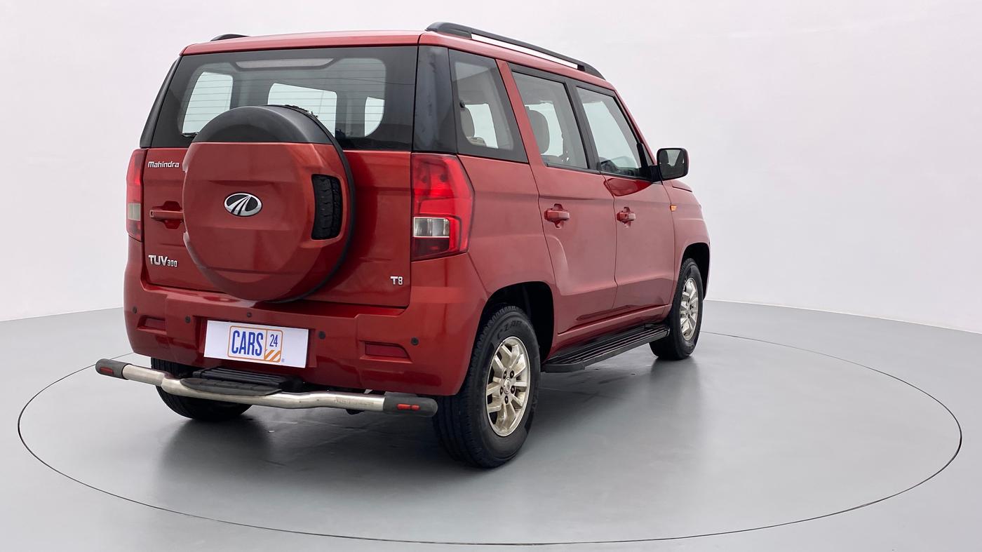 2016 Mahindra TUV300 T8, Diesel, Manual, 29,818 km, Right Back Diagonal