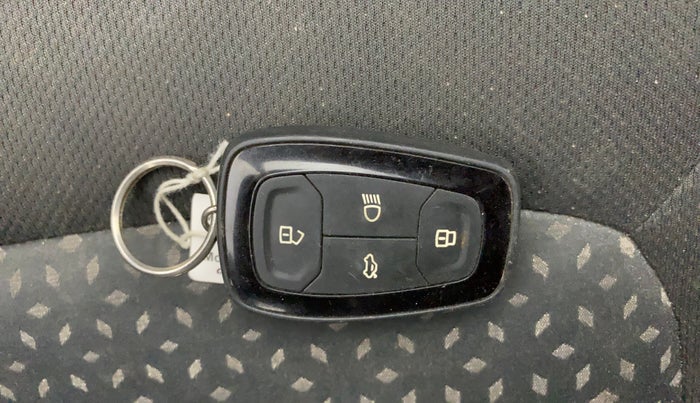 2019 Tata NEXON XZ PLUS PETROL, Petrol, Manual, 73,853 km, Key Close Up