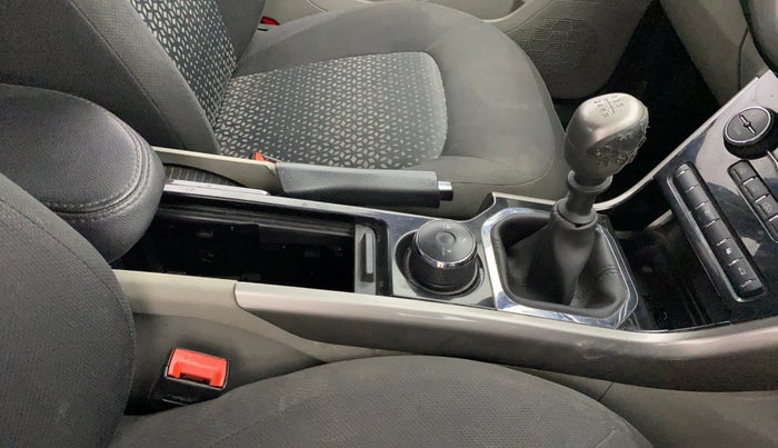 2019 Tata NEXON XZ PLUS PETROL, Petrol, Manual, 73,853 km, Gear Lever