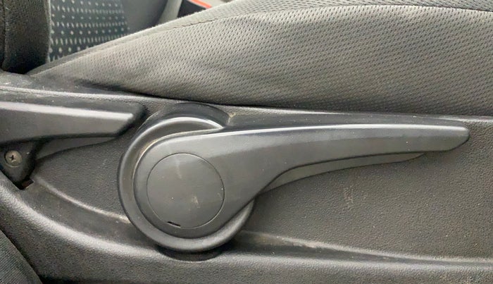 2019 Tata NEXON XZ PLUS PETROL, Petrol, Manual, 73,853 km, Driver Side Adjustment Panel