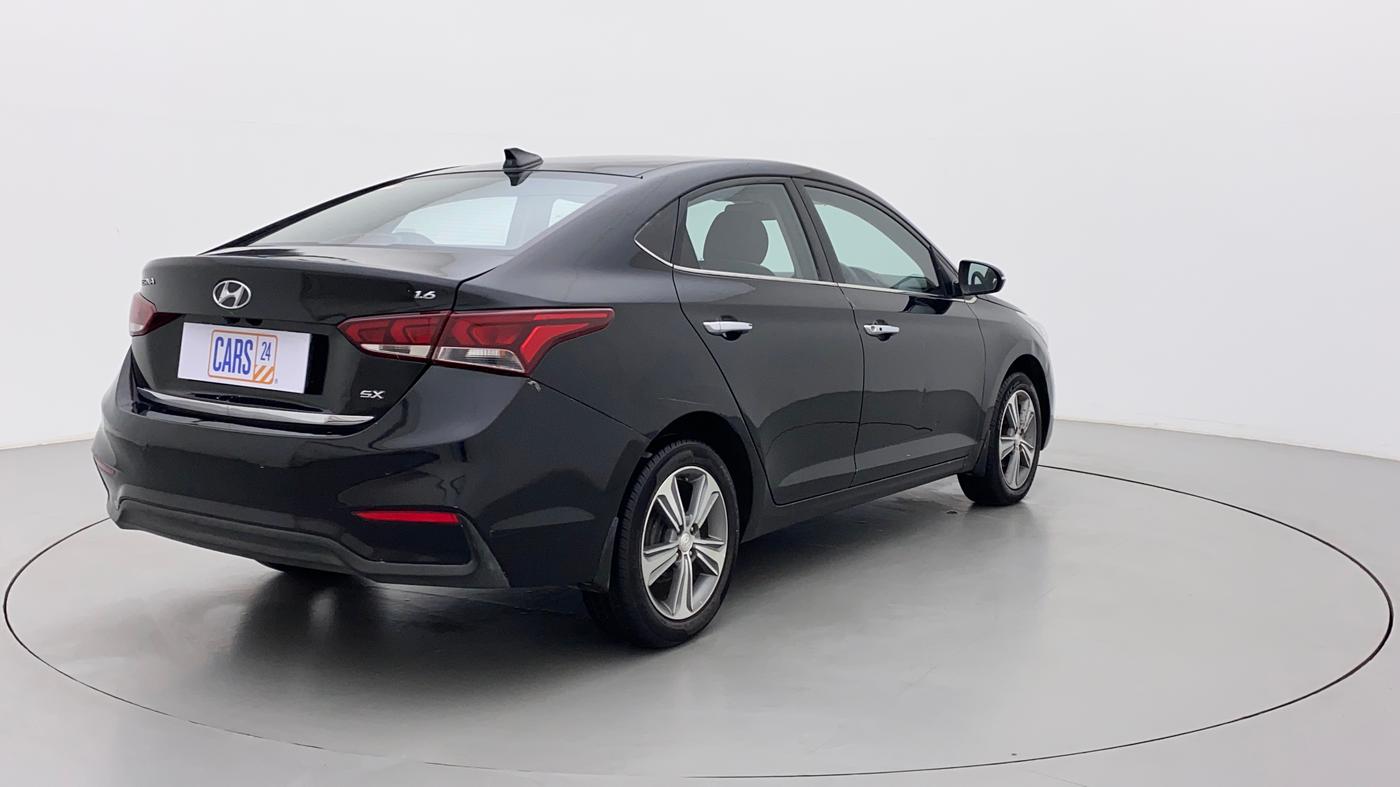 2018 Hyundai Verna 1.6 VTVT SX, Petrol, Manual, 40,770 km, Right Back Diagonal