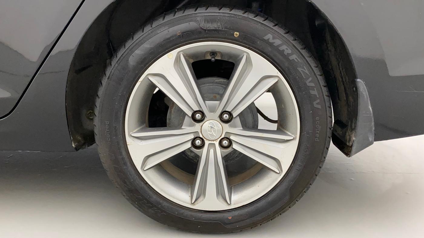 2018 Hyundai Verna 1.6 VTVT SX, Petrol, Manual, 40,770 km, Left Rear Wheel