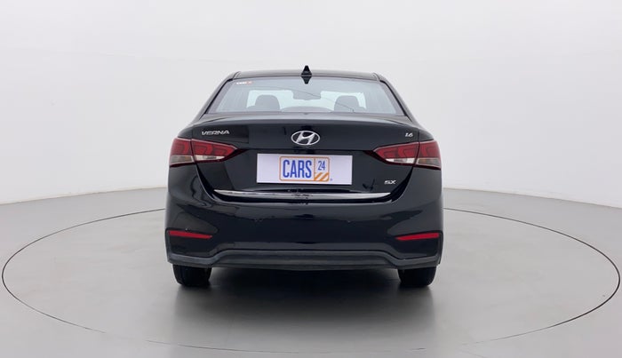 2018 Hyundai Verna 1.6 VTVT SX, Petrol, Manual, 40,770 km, Back/Rear