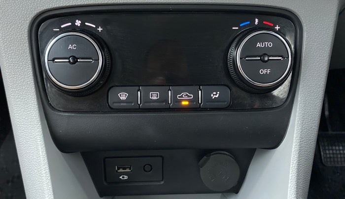 2021 Tata Tiago XZA PLUS DUAL TONE PETROL, Petrol, Automatic, 15,774 km, Automatic Climate Control