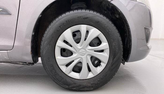 2012 Maruti Swift VXI, Petrol, Manual, 98,988 km, Right Front Wheel