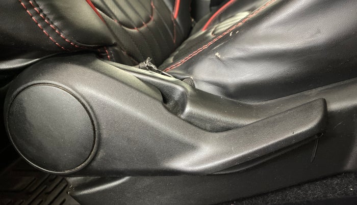 2017 Maruti Baleno DELTA PETROL 1.2, Petrol, Manual, 85,934 km, Driver Side Adjustment Panel