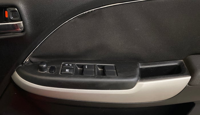 2017 Maruti Baleno DELTA PETROL 1.2, Petrol, Manual, 85,934 km, Driver Side Door Panels Control