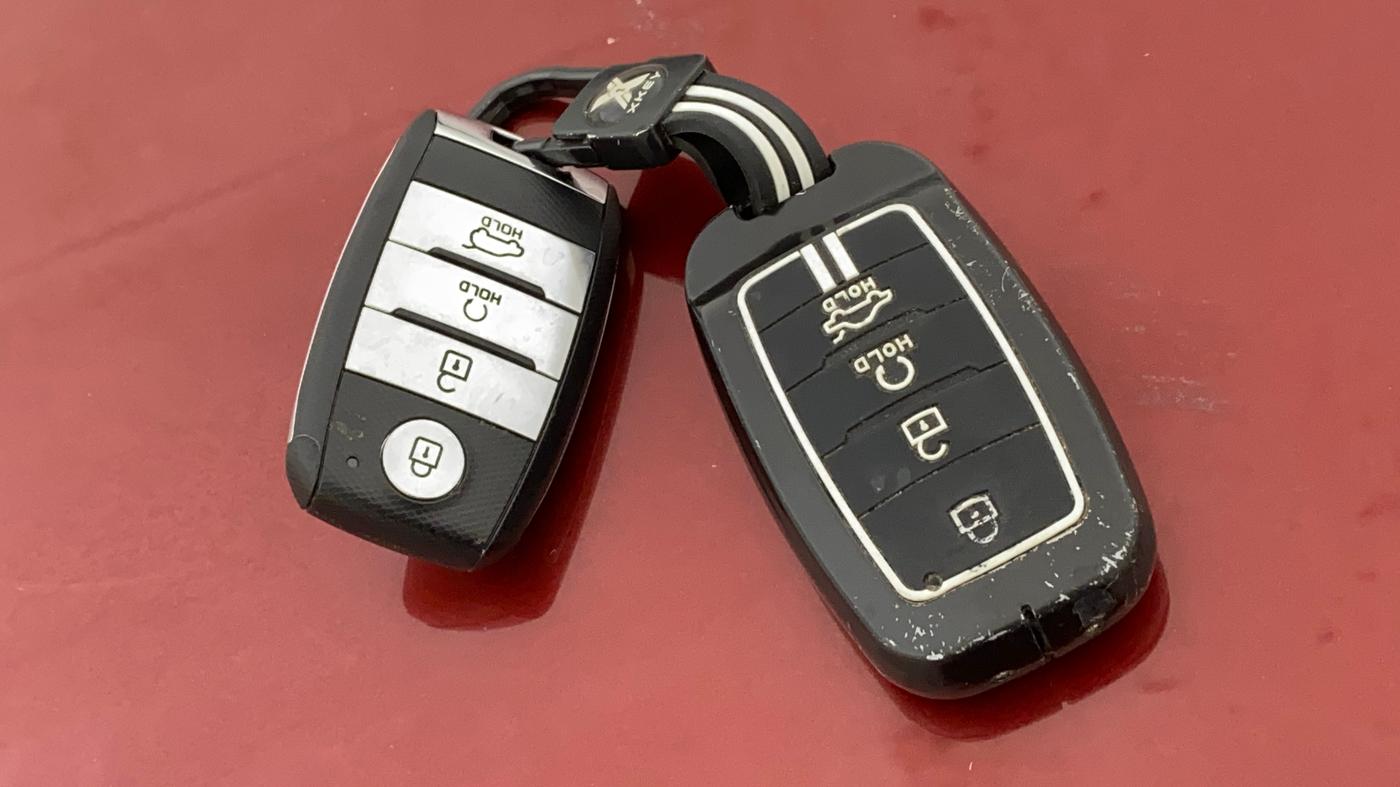2020 KIA SONET HTX 1.0 IMT, Petrol, Manual, 71,191 km, Key Close Up