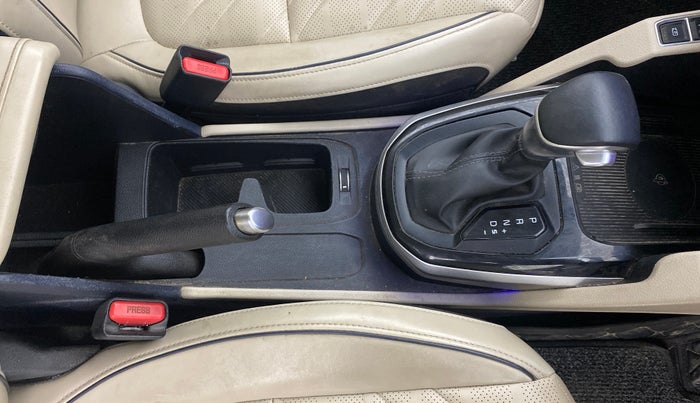 2023 KIA CARENS LUXURY PLUS 1.5 DIESEL AT 7 STR, Diesel, Automatic, 1,27,119 km, Gear Lever