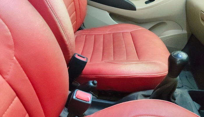 2014 Hyundai Eon ERA +, Petrol, Manual, 81,047 km, Gear Lever