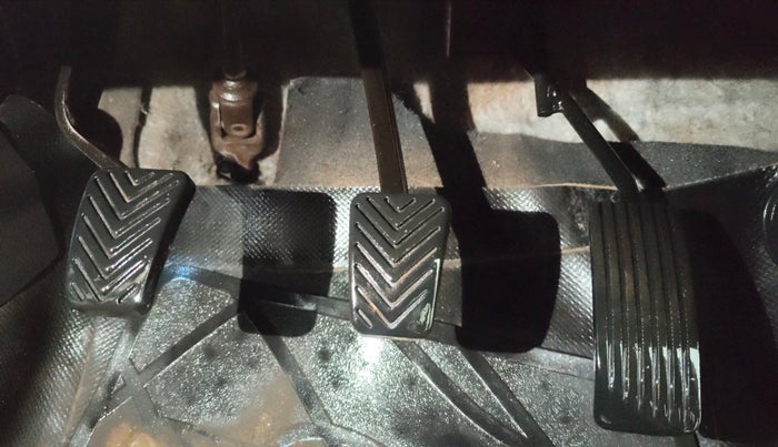 2014 Hyundai Eon ERA +, Petrol, Manual, 81,047 km, Pedals