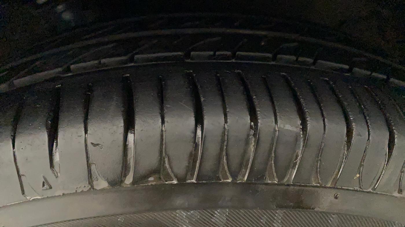 2015 Maruti Celerio VXI CNG, CNG, Manual, 53,514 km, Left Rear Tyre Tread