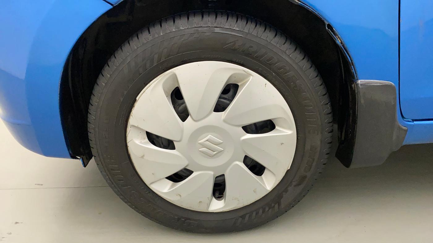 2015 Maruti Celerio VXI CNG, CNG, Manual, 53,514 km, Left Front Wheel