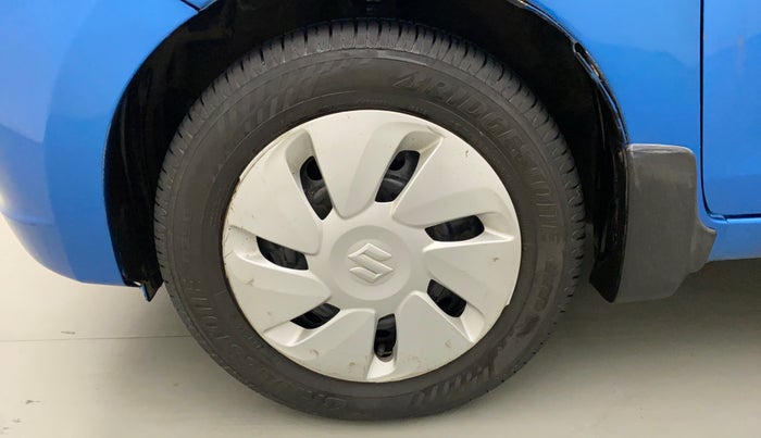 2015 Maruti Celerio VXI CNG, CNG, Manual, 53,514 km, Left Front Wheel