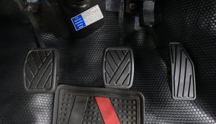 2019 Maruti Swift VXI D, Petrol, Manual, 36,459 km, Pedals