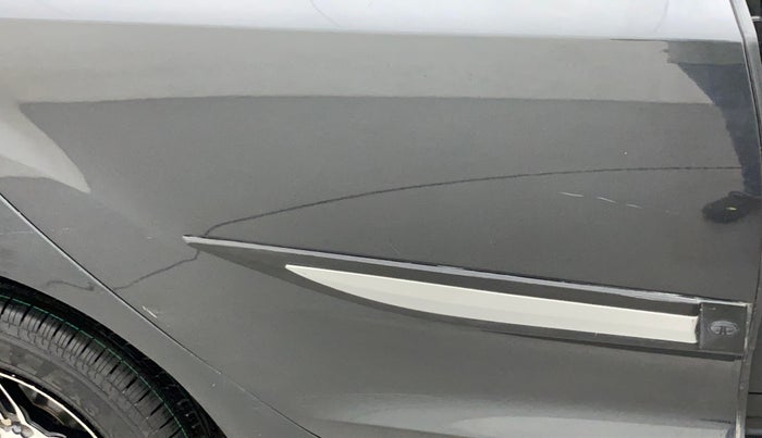 2021 Tata ALTROZ XE PETROL, Petrol, Manual, 21,339 km, Right rear door - Slightly dented