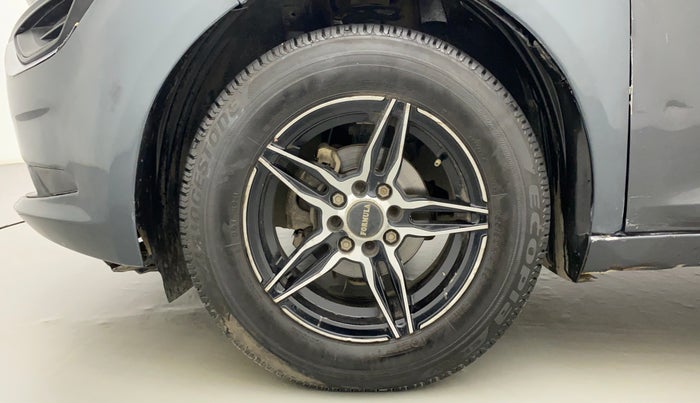 2021 Tata ALTROZ XE PETROL, Petrol, Manual, 21,339 km, Left Front Wheel