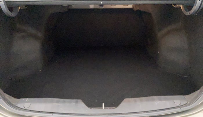 2021 Maruti Ciaz ALPHA 1.5 SHVS PETROL, Petrol, Manual, 30,199 km, Boot Inside