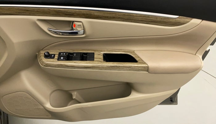 2021 Maruti Ciaz ALPHA 1.5 SHVS PETROL, Petrol, Manual, 30,199 km, Driver Side Door Panels Control