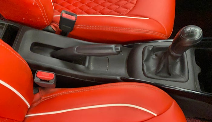 2023 Toyota Glanza E, Petrol, Manual, 43,994 km, Gear Lever