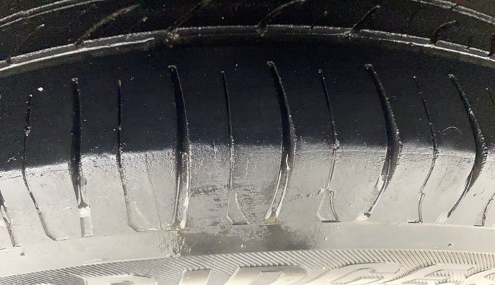 2018 Hyundai NEW SANTRO SPORTZ MT, Petrol, Manual, 1,09,242 km, Right Rear Tyre Tread