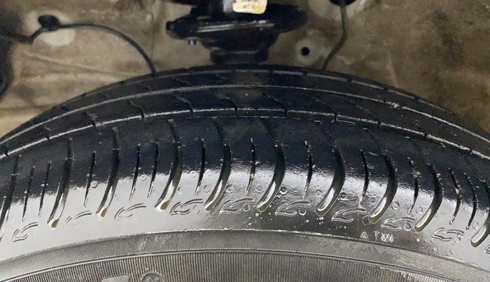 2022 Maruti S PRESSO VXI (O) CNG, CNG, Manual, 32,864 km, Left Front Tyre Tread