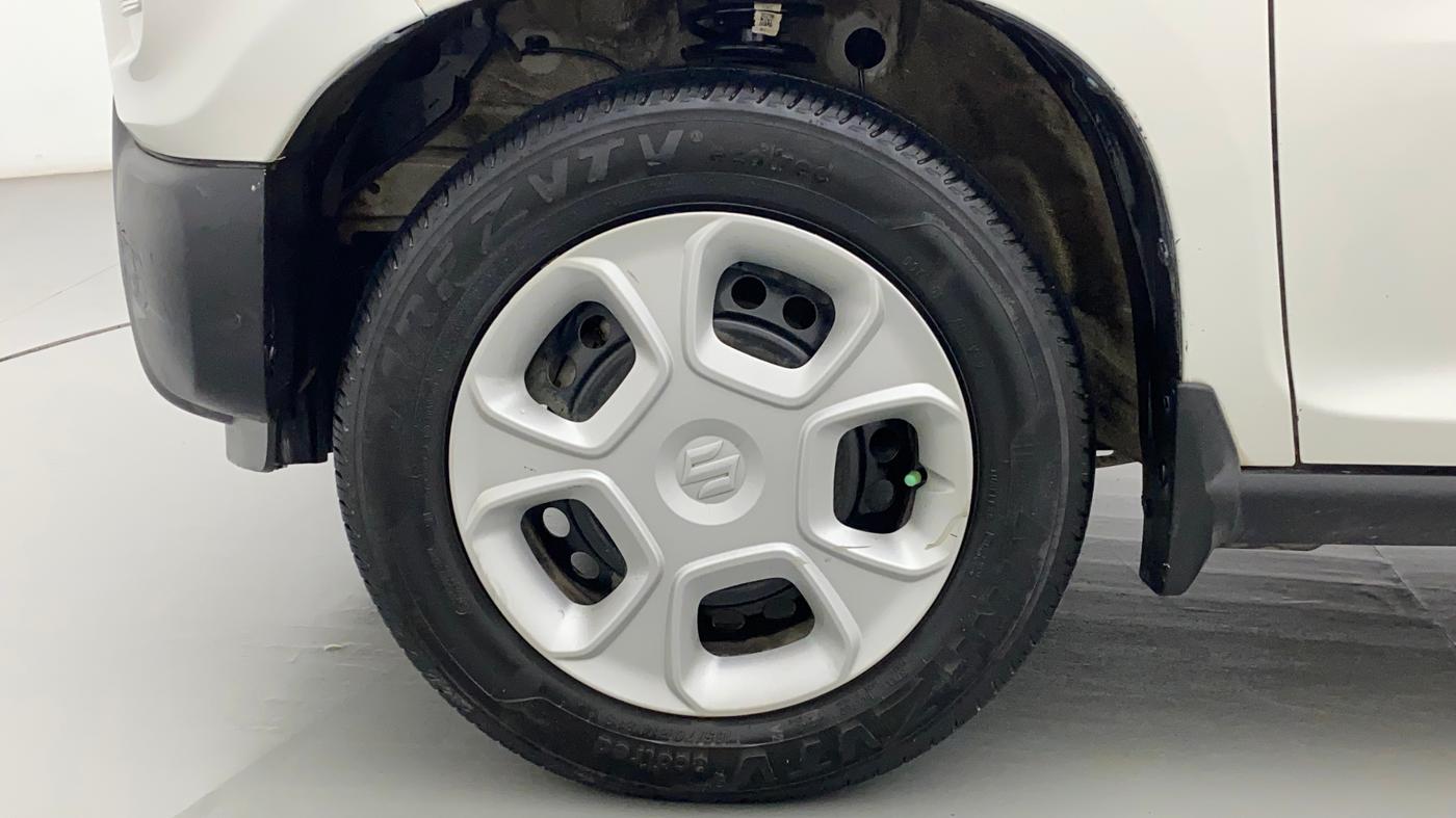 2022 Maruti S PRESSO VXI (O) CNG, CNG, Manual, 32,864 km, Left Front Wheel