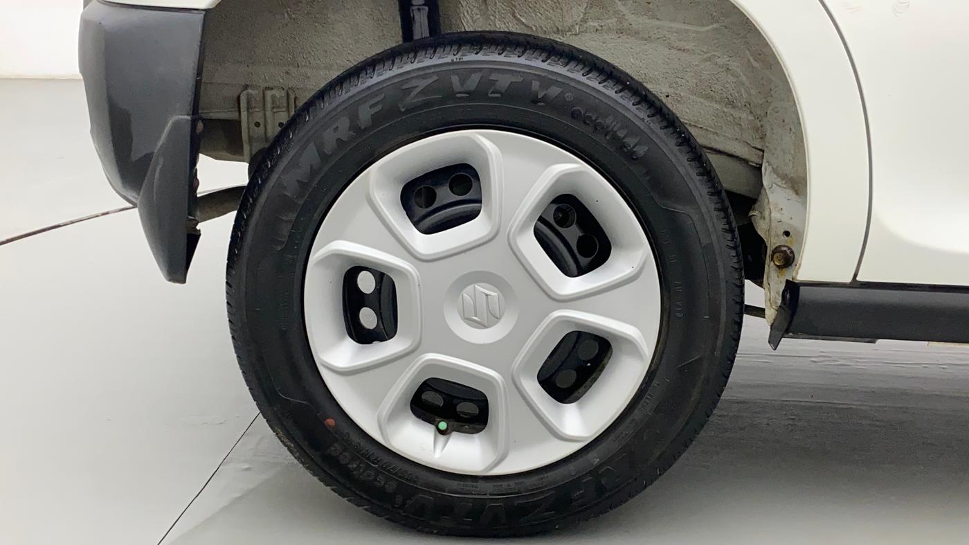 2022 Maruti S PRESSO VXI (O) CNG, CNG, Manual, 32,864 km, Right Rear Wheel