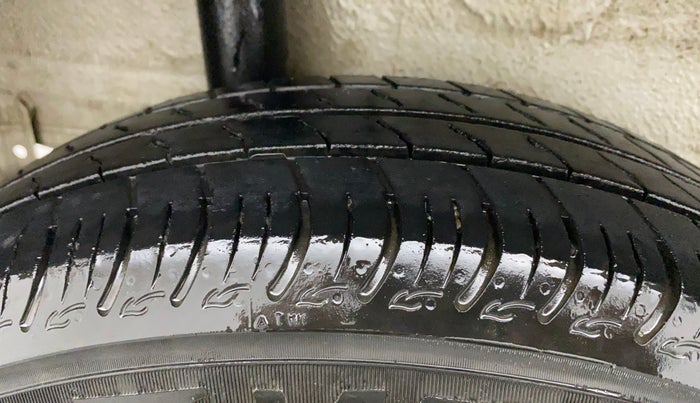 2022 Maruti S PRESSO VXI (O) CNG, CNG, Manual, 32,864 km, Right Rear Tyre Tread