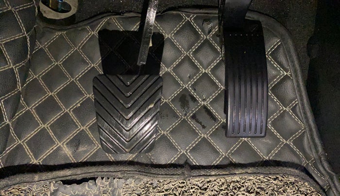 2022 KIA SONET HTX ANNIVERSARY EDITION 1.0 IMT, Petrol, Manual, 17,112 km, Pedals