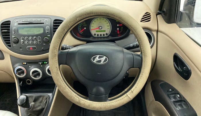 2010 Hyundai i10 SPORTZ 1.2, Petrol, Manual, 1,23,517 km, Steering Wheel Close Up