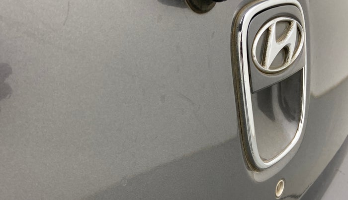 2010 Hyundai i10 SPORTZ 1.2, Petrol, Manual, 1,23,517 km, Dicky (Boot door) - Minor scratches