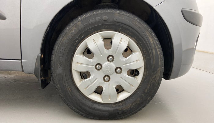2010 Hyundai i10 SPORTZ 1.2, Petrol, Manual, 1,23,517 km, Right Front Wheel