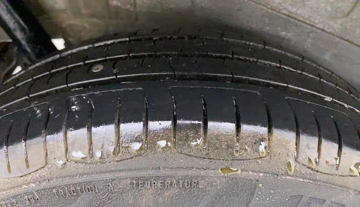 2012 Maruti Wagon R 1.0 VXI, Petrol, Manual, 30,121 km, Right Rear Tyre Tread