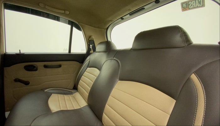 2011 Hyundai Santro Xing GLS, Petrol, Manual, 49,535 km, Right Side Rear Door Cabin