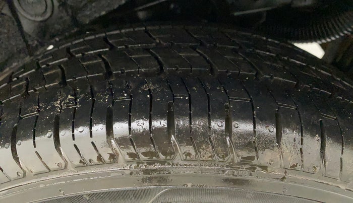 2011 Hyundai Santro Xing GLS, Petrol, Manual, 49,535 km, Left Rear Tyre Tread