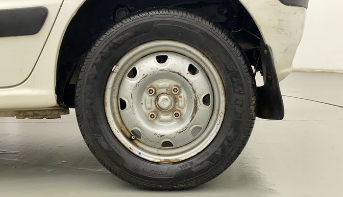 2011 Hyundai Santro Xing GLS, Petrol, Manual, 49,535 km, Left Rear Wheel