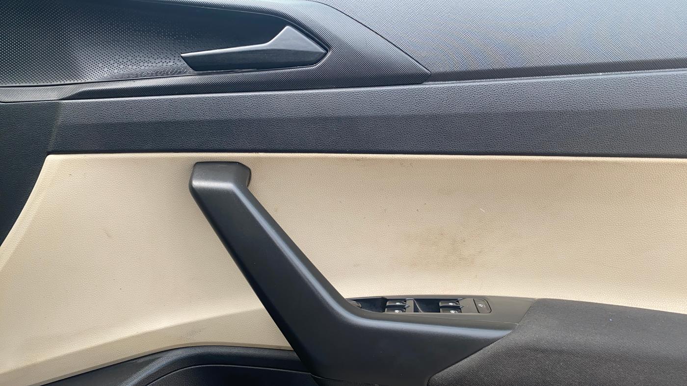 2022 Skoda SLAVIA ACTIVE 1.0L TSI MT, Petrol, Manual, 75,215 km, Driver Side Door Panels Control