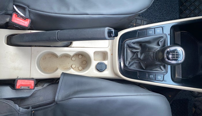 2022 Skoda SLAVIA ACTIVE 1.0L TSI MT, Petrol, Manual, 75,166 km, Gear Lever