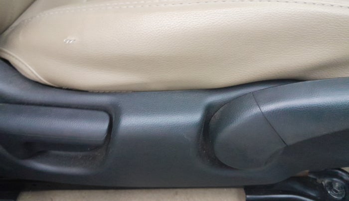 2018 Honda City 1.5L I-VTEC V MT, Petrol, Manual, 34,992 km, Driver Side Adjustment Panel