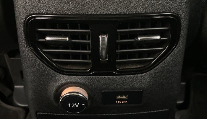 2017 Tata Hexa Varicor 400 XTA, Diesel, Automatic, 76,171 km, Rear AC Vents