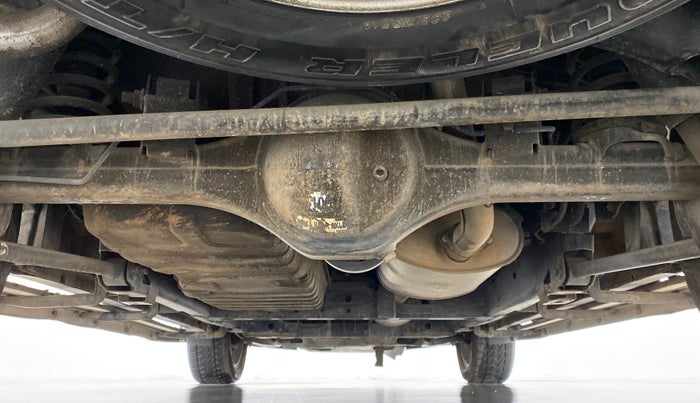 2017 Tata Hexa Varicor 400 XTA, Diesel, Automatic, 76,171 km, Rear Underbody