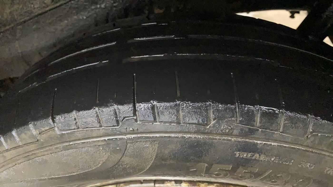 2015 Maruti Wagon R 1.0 LXI, Petrol, Manual, 75,668 km, Left Rear Tyre Tread