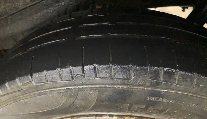 2015 Maruti Wagon R 1.0 LXI, Petrol, Manual, 75,592 km, Left Rear Tyre Tread